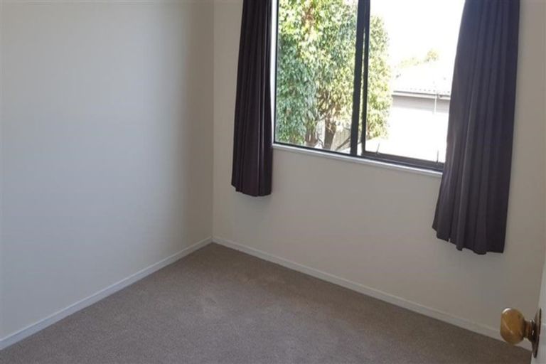 Photo of property in 17 Benchmark Drive, Massey, Auckland, 0614