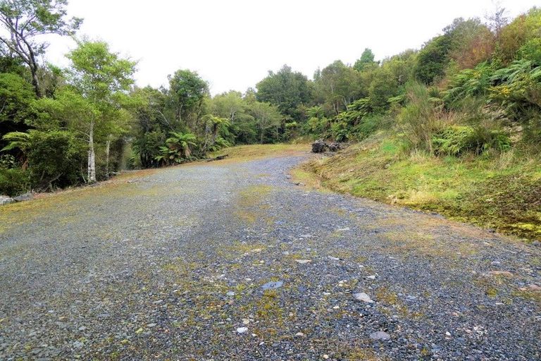 Photo of property in 11 Railway Terrace, Runanga, 7803