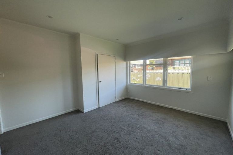 Photo of property in 22 Coles Crescent, Papakura, 2110