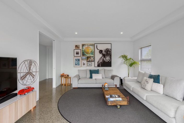 Photo of property in 2 Canter Lane, Aidanfield, Christchurch, 8025