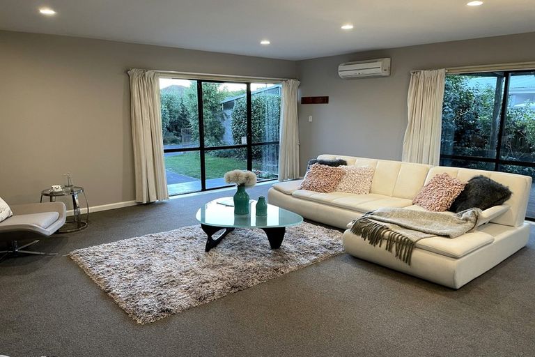 Photo of property in 4 Deloraine Street, Somerfield, Christchurch, 8024