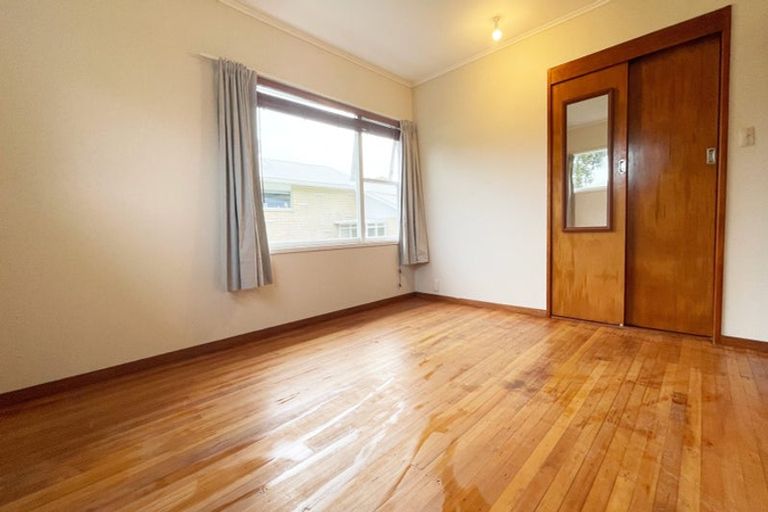 Photo of property in 13 Toenga Road, Pukerua Bay, 5026