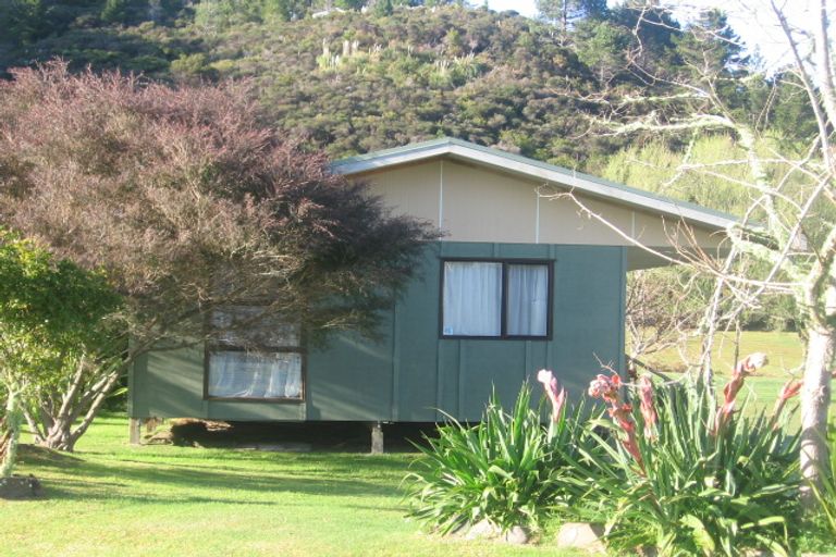 Photo of property in 114 Pinewood Court, Matarangi, Whitianga, 3592