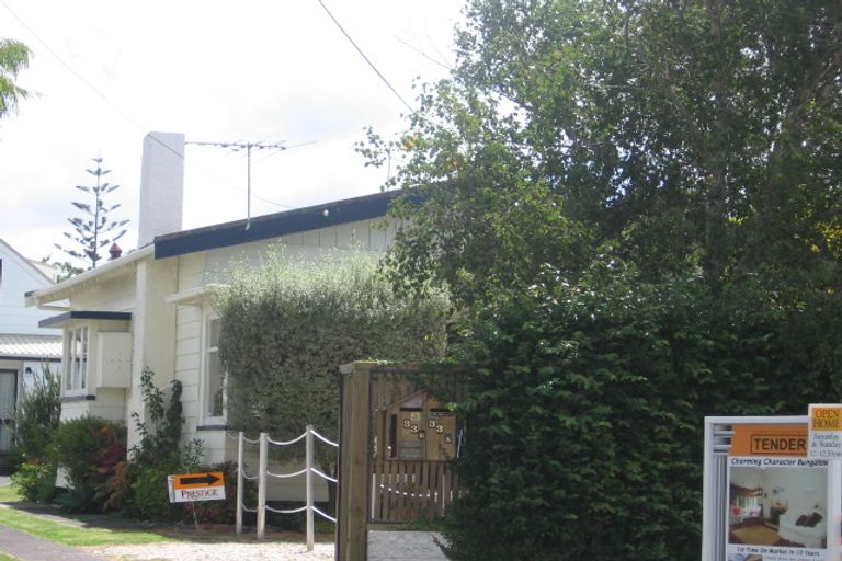 Photo of property in 2/33 Nile Road, Milford, Auckland, 0620