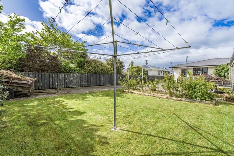 Photo of property in 92 Edinburgh Crescent, Waikiwi, Invercargill, 9810
