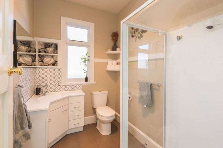 Photo of property in 35 North Parade, Richmond, Christchurch, 8013