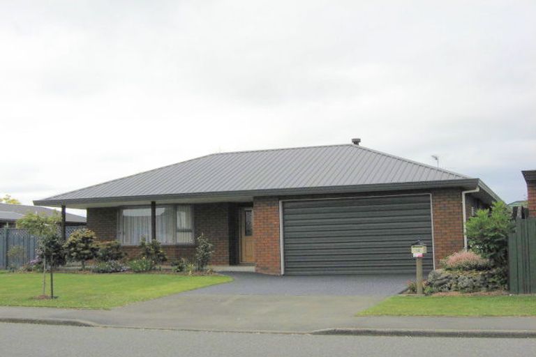 Photo of property in 12 Kingsbury Avenue, Rangiora, 7400