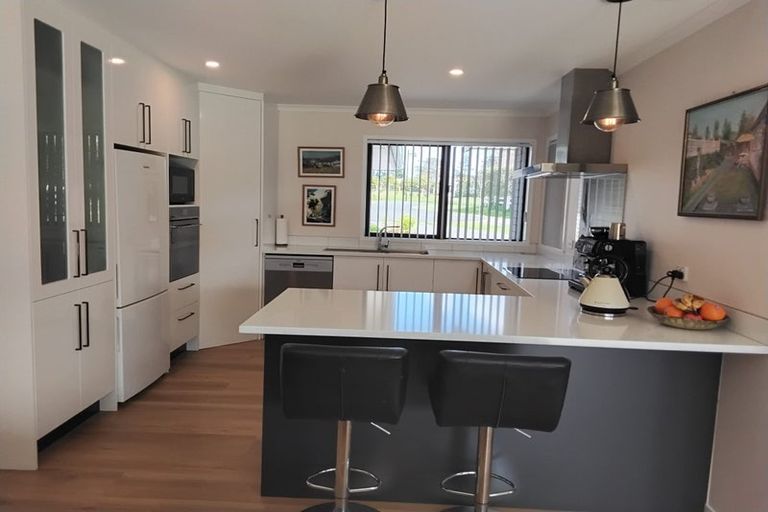 Photo of property in 11 Cherrywood Rise, Paparoa, 0571