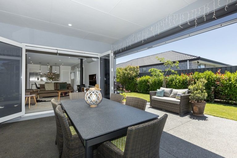 Photo of property in 52 Eriksen Road, Te Awa, Napier, 4110
