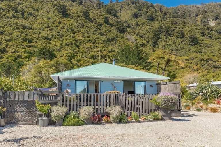 Photo of property in 26 Torea Street, Granity, 7823