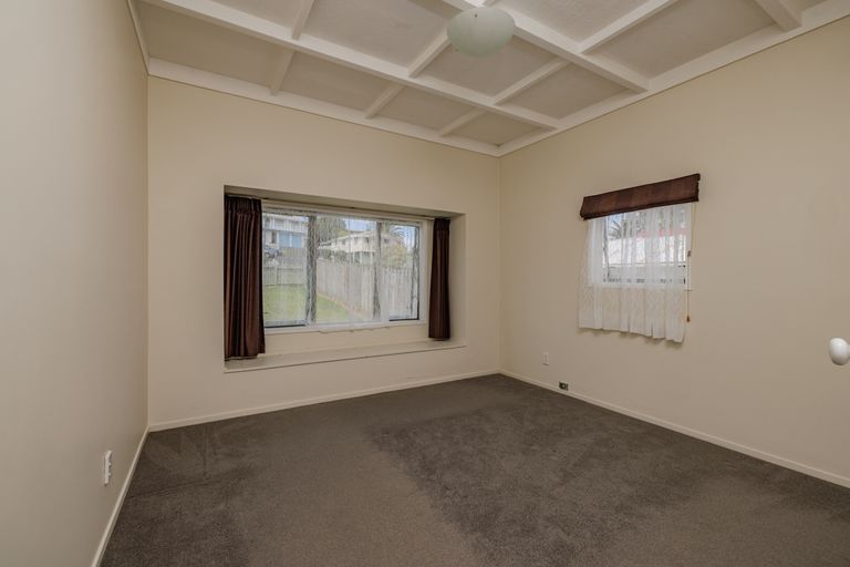 Photo of property in 10 Yorke Road, Haruru, 0204