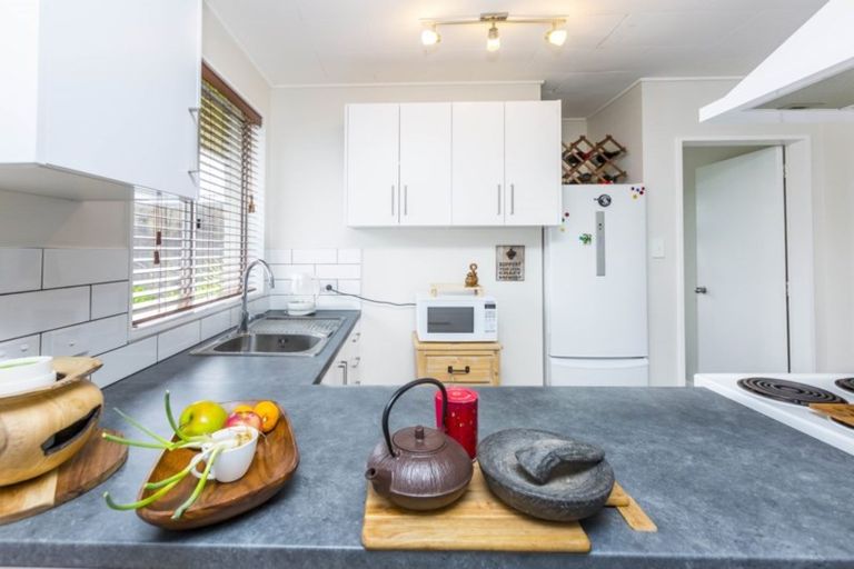 Photo of property in 3/12 Wilford Street, Wallaceville, Upper Hutt, 5018