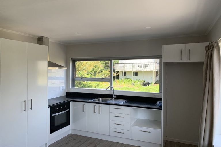 Photo of property in 3/44 Sunnyside Road, Sunnyvale, Auckland, 0612