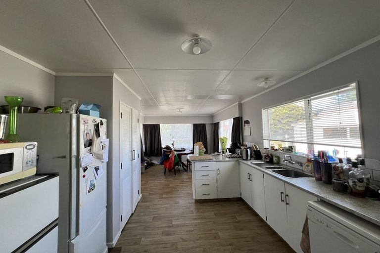 Photo of property in 41 Toi Street, Otaki Beach, Otaki, 5512