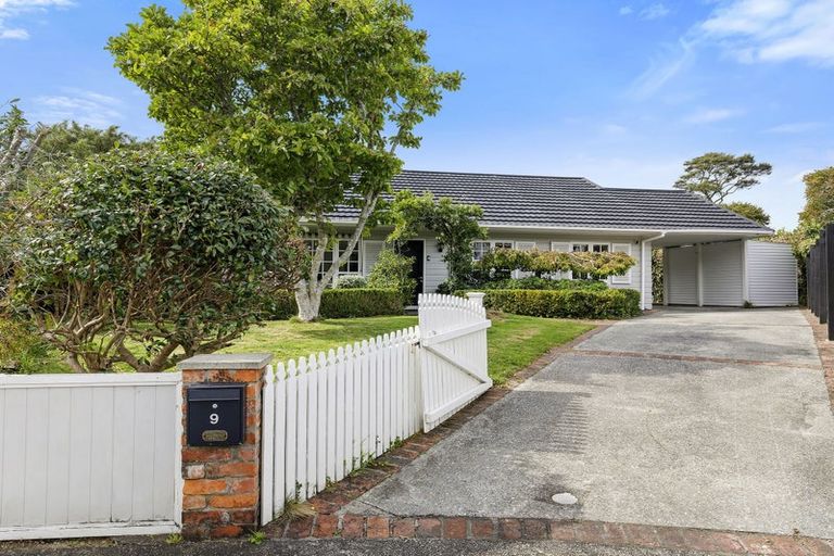 Photo of property in 9 Kukupa Grove, Heretaunga, Upper Hutt, 5018