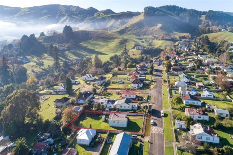 Photo of property in 4 Porritt Street, Paeroa, 3600