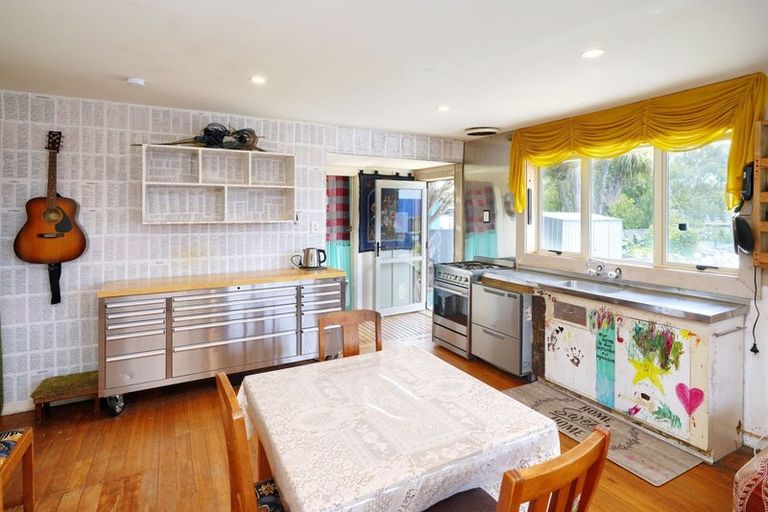 Photo of property in 171 Wainoni Road, Avondale, Christchurch, 8061