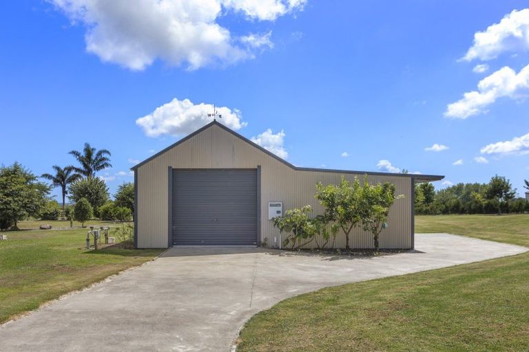 Photo of property in 96 Dyke Road, Karaka, Papakura, 2580