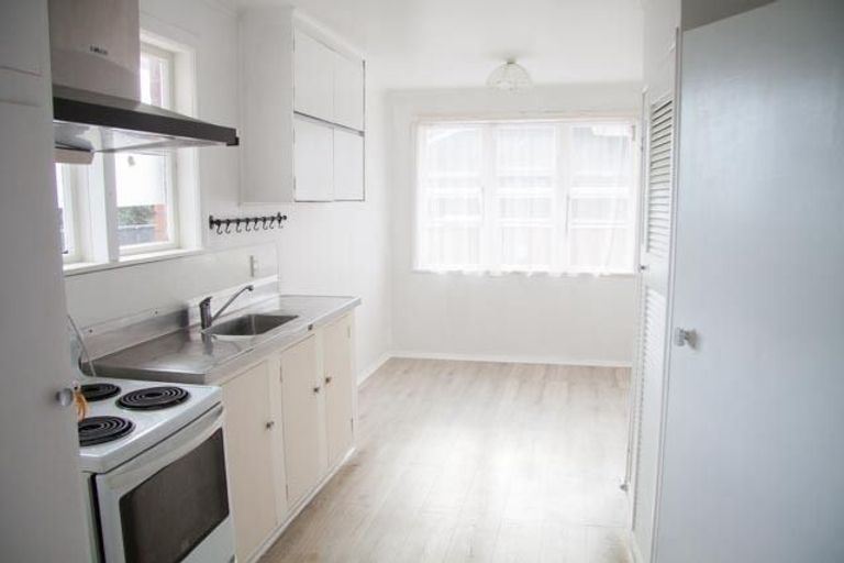 Photo of property in 28 Godley Street, Waterloo, Lower Hutt, 5011