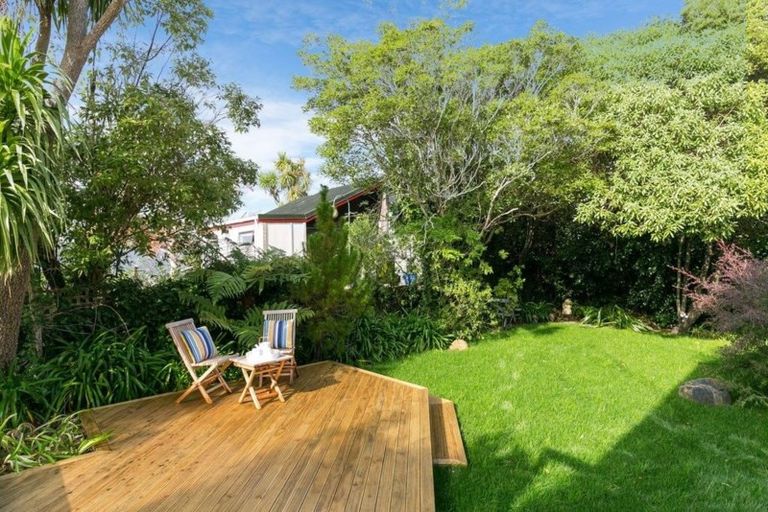 Photo of property in 38a Silverstream Road, Crofton Downs, Wellington, 6035