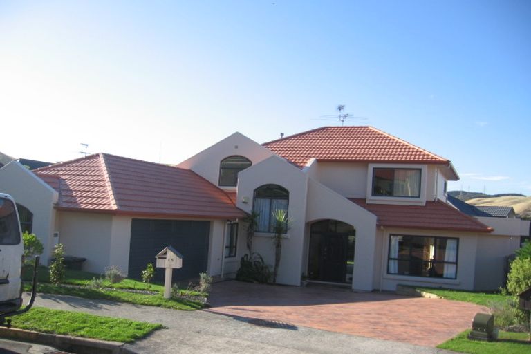Photo of property in 15 Claverton Grove, Churton Park, Wellington, 6037