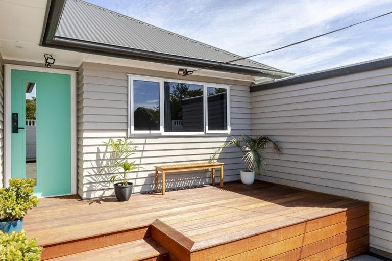 Photo of property in 134 Tukapa Street, Westown, New Plymouth, 4310