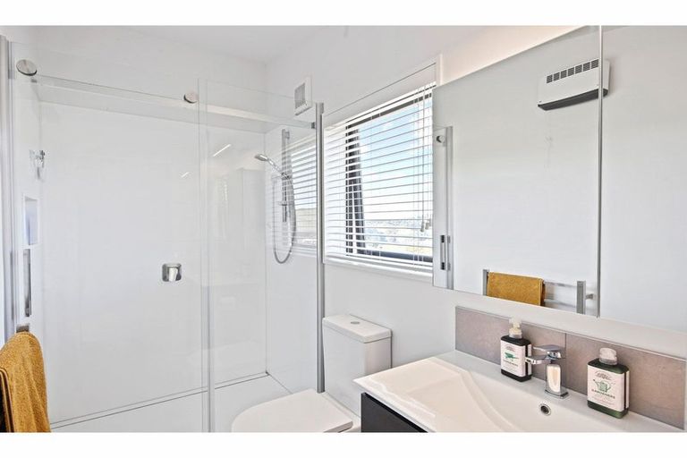 Photo of property in 34 Hawkshead Way, Westmorland, Christchurch, 8025