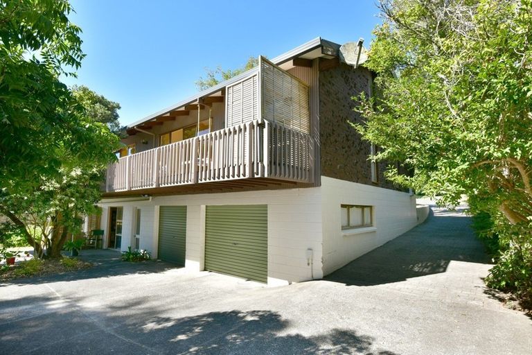 Photo of property in 1/4 John Dee Crescent, Red Beach, 0932