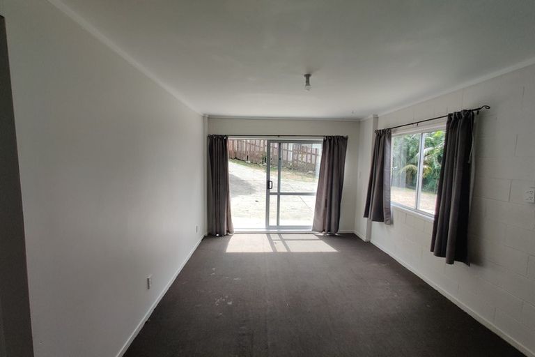 Photo of property in 33 Leaver Place, Weymouth, Auckland, 2103