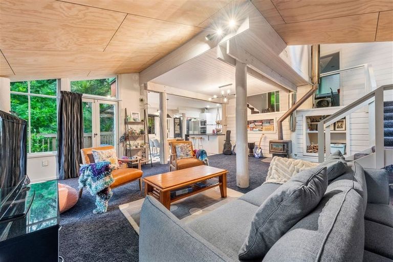 Photo of property in 40 Tanekaha Road, Titirangi, Auckland, 0604