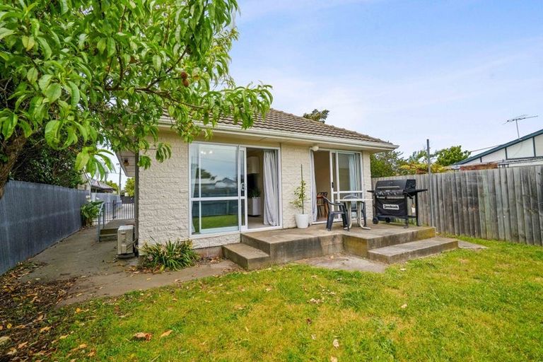 Photo of property in 2/118 Estuary Road, South New Brighton, Christchurch, 8062