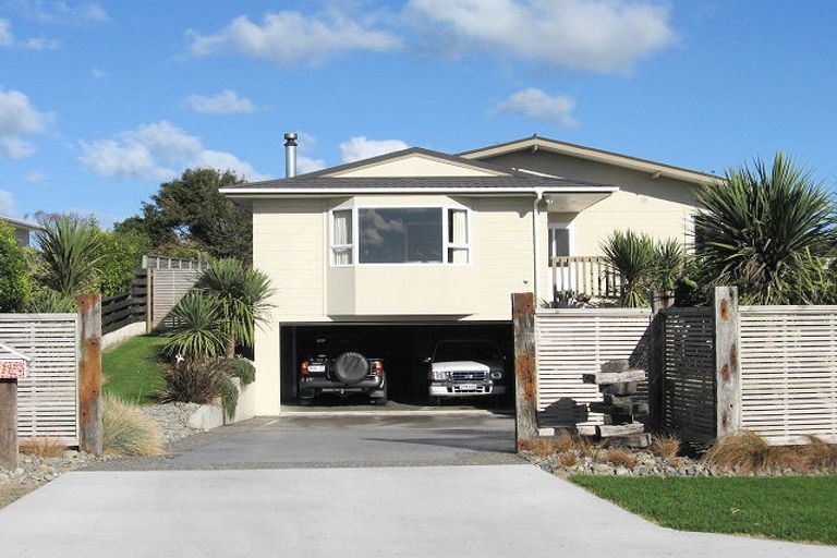 Photo of property in 39 Waitohu Valley Road, Otaki, 5512