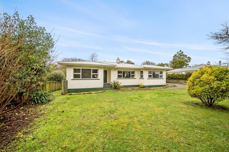 Photo of property in 16 Kegworth Street, Eltham, 4322