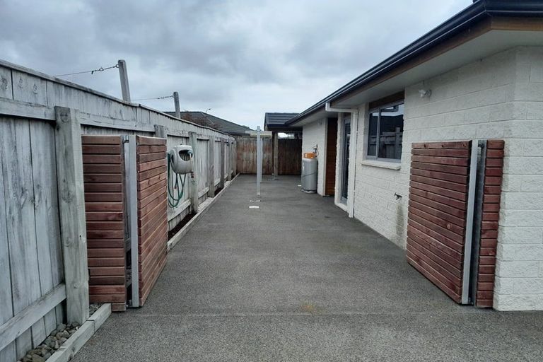 Photo of property in 7 Barry Curtis Place, Levin, 5510