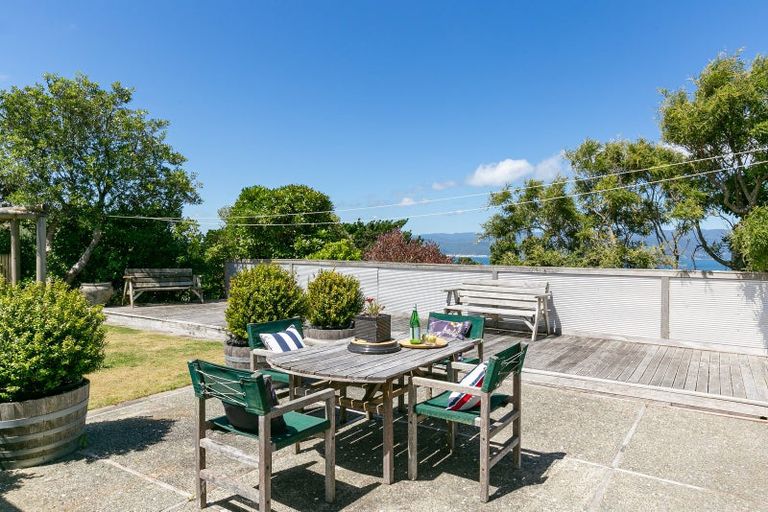 Photo of property in 102a Homebush Road, Khandallah, Wellington, 6035