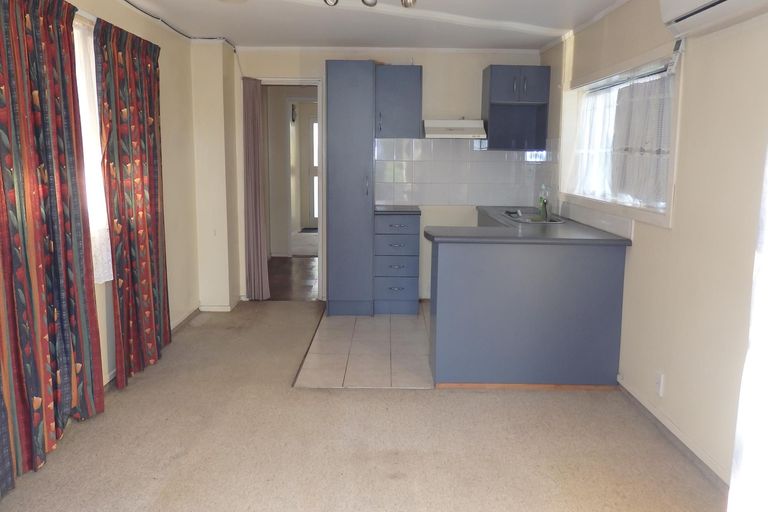 Photo of property in 6 Isola Place, Manukau, Auckland, 2025