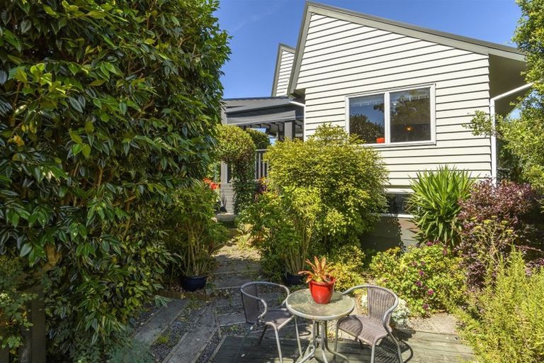 Photo of property in 2 Ely Place, Bethlehem, Tauranga, 3110