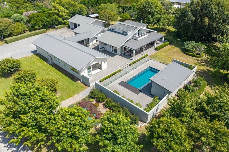 Photo of property in 134 Te Waka Road, Te Horo, Otaki, 5581