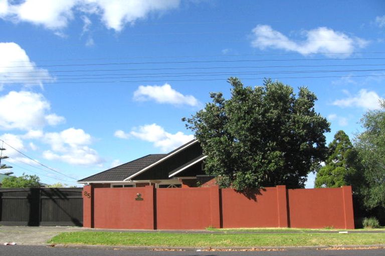 Photo of property in 85 Exmouth Road, Northcote, Auckland, 0627