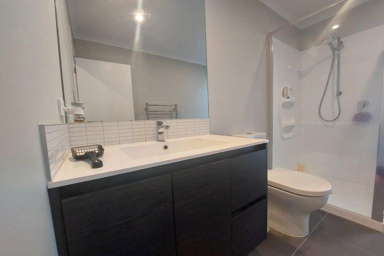 Photo of property in 22 Kauri Amber Road, Westgate, Auckland, 0614