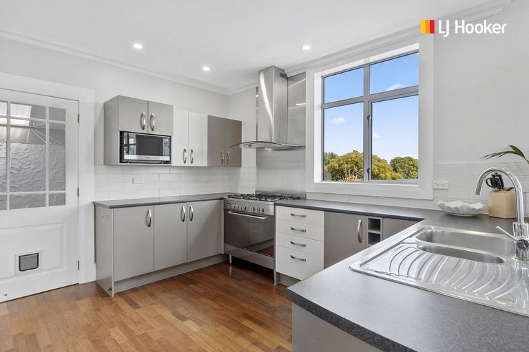 Photo of property in 12 Highcliff Road, Andersons Bay, Dunedin, 9013