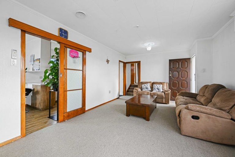 Photo of property in 21 Sunnyside Road, Nawton, Hamilton, 3200