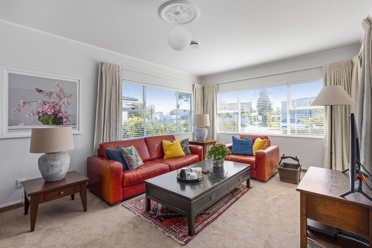 Photo of property in 16 Higgins Street, Marewa, Napier, 4110