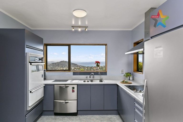 Photo of property in 18 Kilsyth Street, Karori, Wellington, 6012