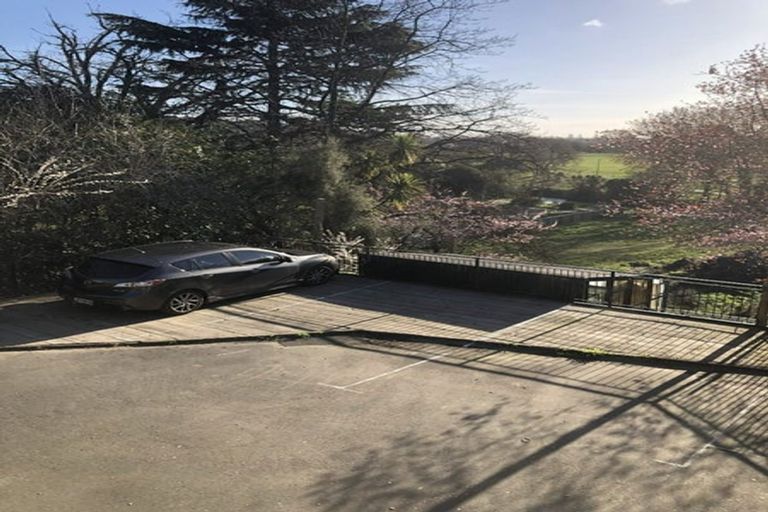 Photo of property in 339 Centaurus Road, Hillsborough, Christchurch, 8022