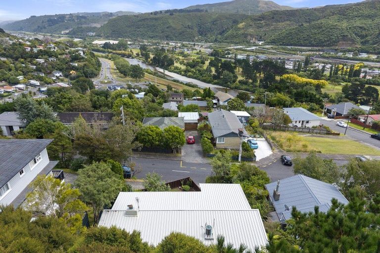 Photo of property in 27 Lord Street, Stokes Valley, Lower Hutt, 5019