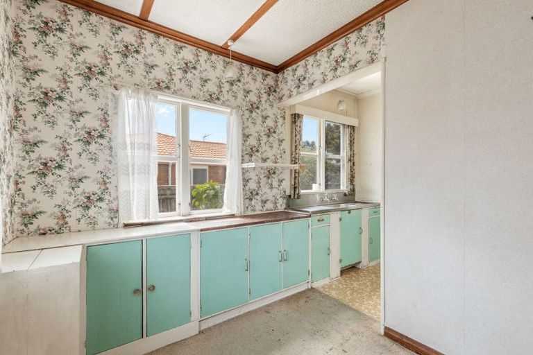 Photo of property in 9a Normanby Street, Fitzroy, New Plymouth, 4312