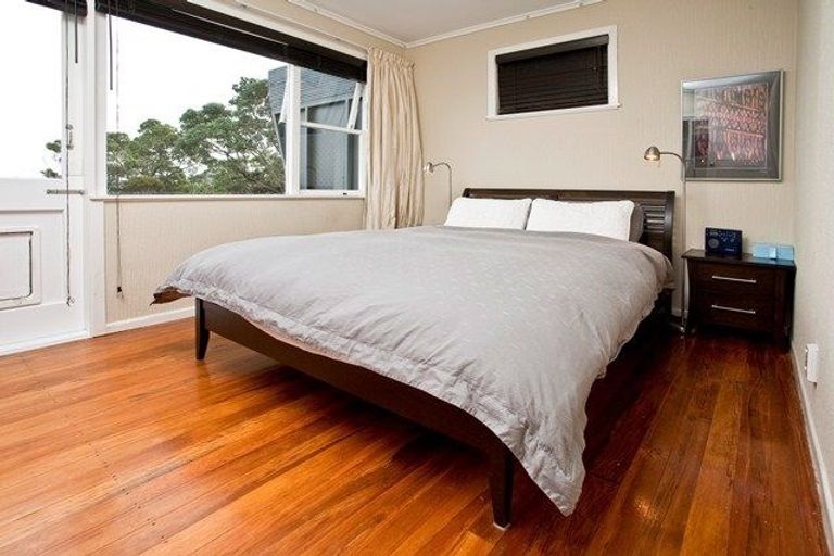 Photo of property in 8 Tizard Road, Birkenhead, Auckland, 0626