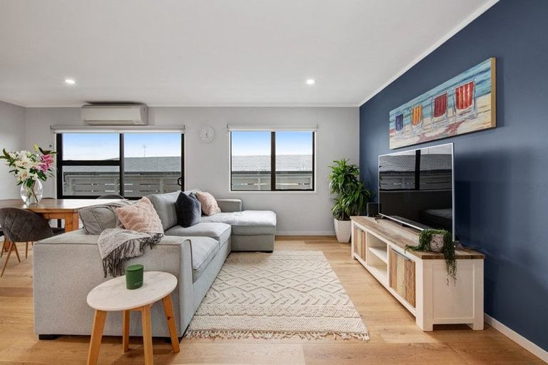 Photo of property in 23a Rosario Crescent, Red Beach, 0932