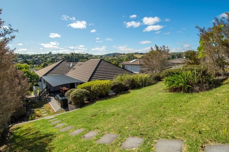 Photo of property in 26 Waipuna Grove, Welcome Bay, Tauranga, 3112